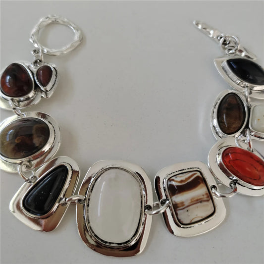 2025 New Indian Vintage Statement Resin Bracelets Women Boho Ethnic Gold Silver Plated Metal Links Charm Bracelets Lady Jewelry